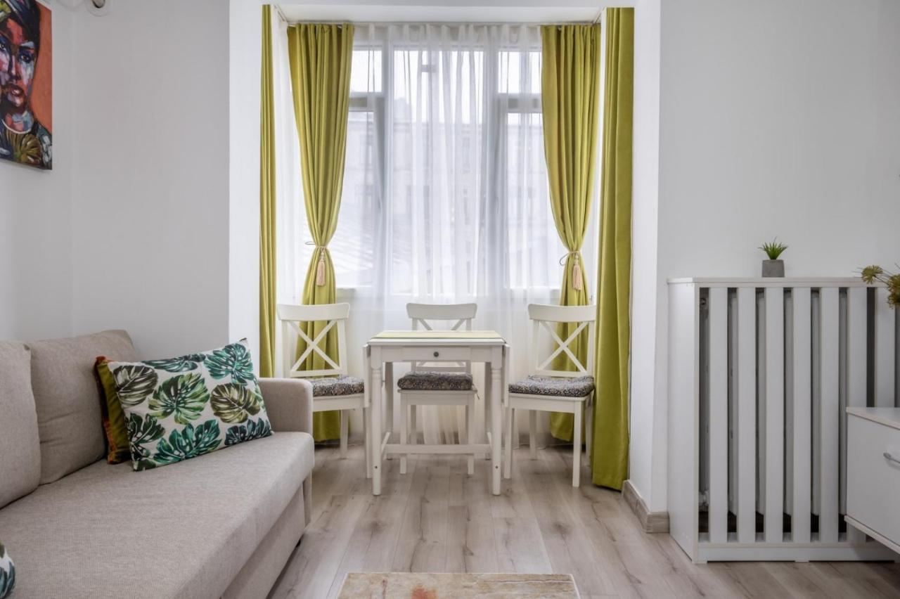 Laroka House Cosy And Modern Apartment Universitate-City Centre 부쿠레슈티 외부 사진